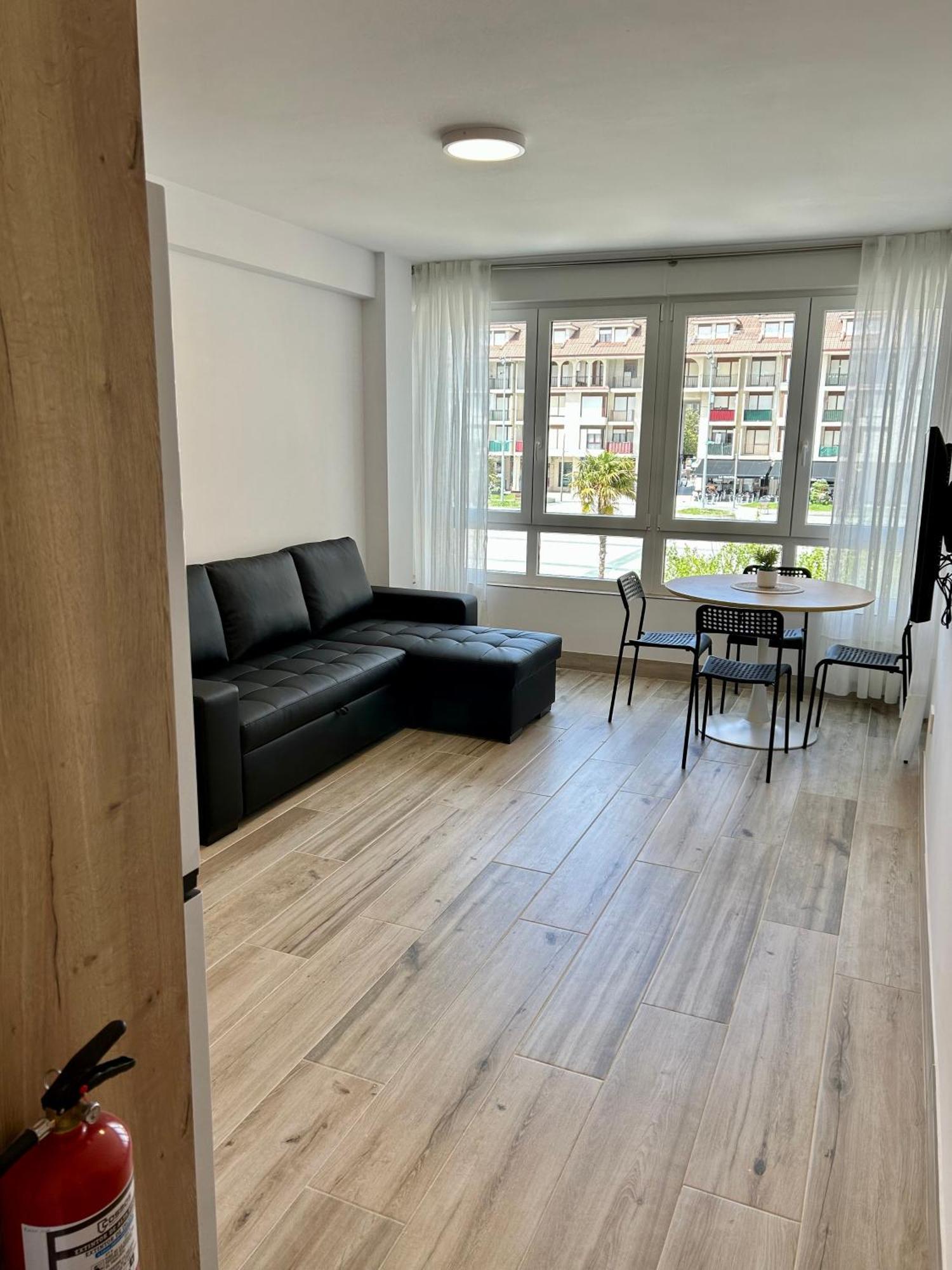 Apartamento Plaza De La Villa Playa Trengandin Noja Exterior foto
